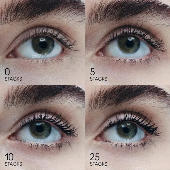 MAC
Macstack Mascara Superstack - Picture 3 of 4